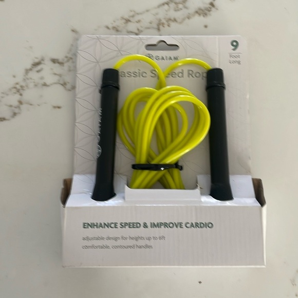 GAIAM Classic Speed Jump Rope - 9ft - Picture 2 of 5